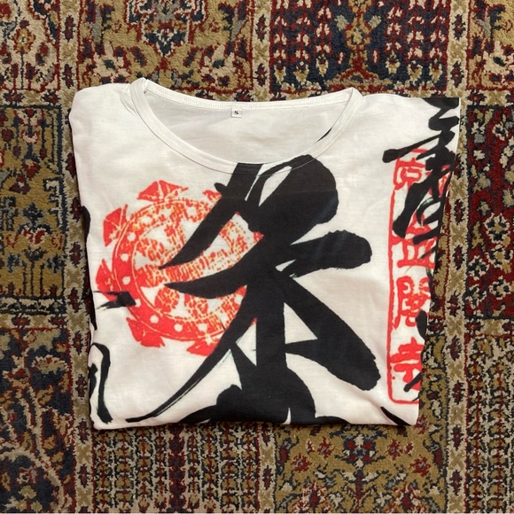 🌈 Cool asian calligraphy shirt - Picture 5 of 5